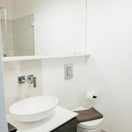 Peaceful Oasis With Air Conditioner Location *